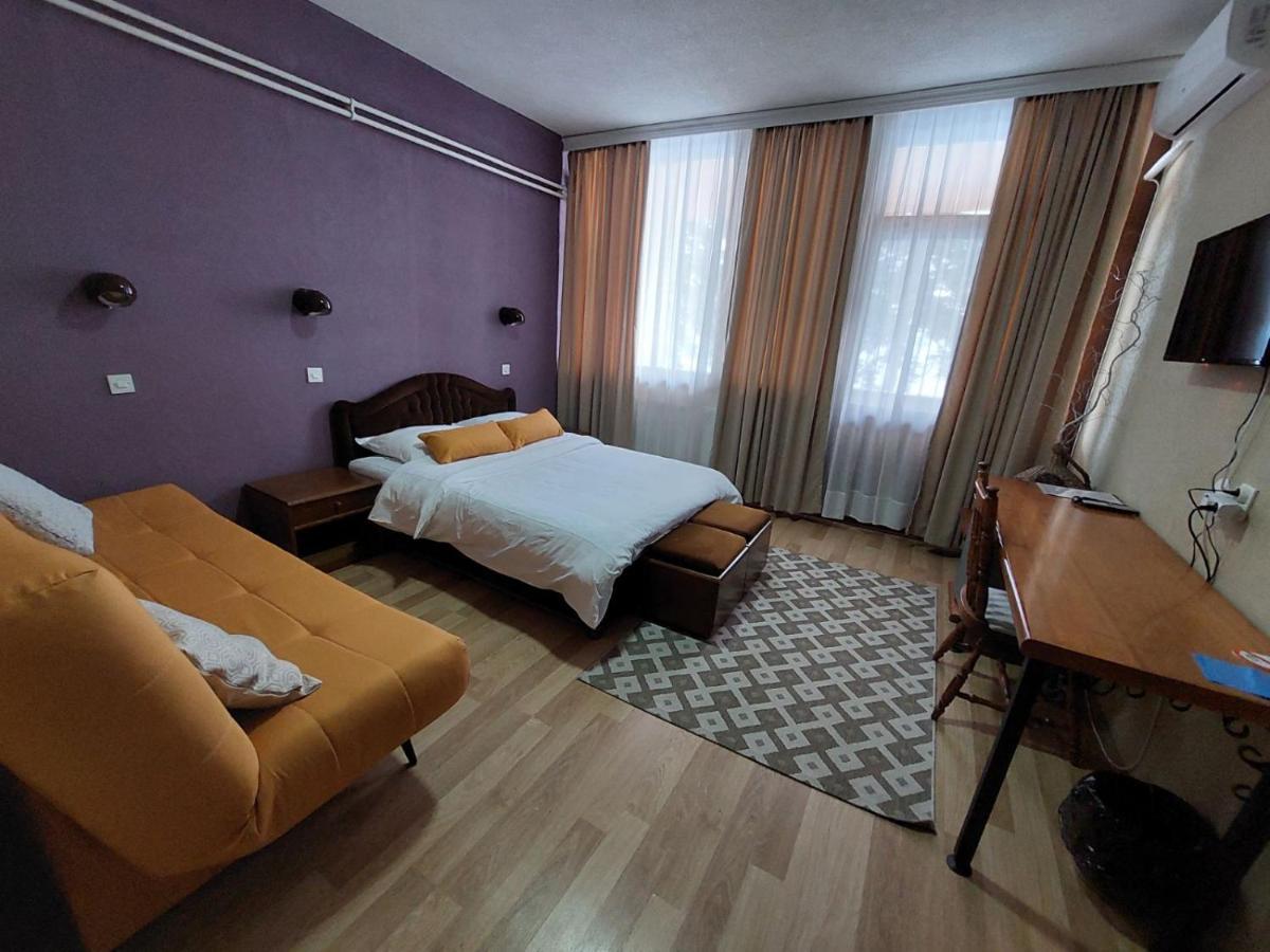 Lakeview Hotel And Resort Otesevo Kültér fotó