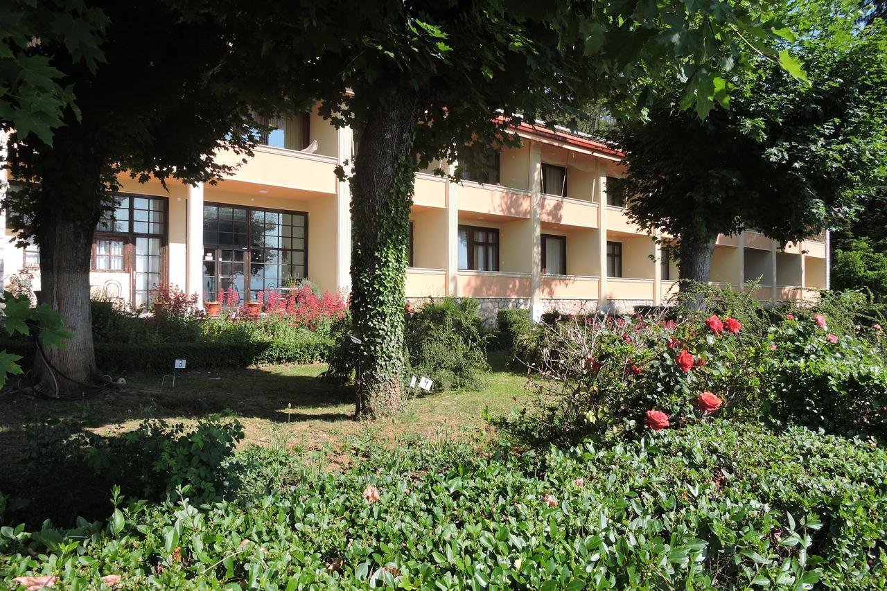 Lakeview Hotel And Resort Otesevo Kültér fotó