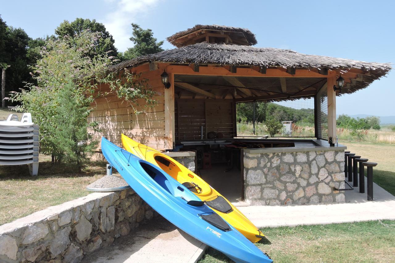 Lakeview Hotel And Resort Otesevo Kültér fotó