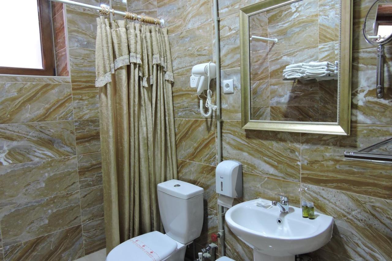 Lakeview Hotel And Resort Otesevo Kültér fotó